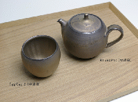 御茶碗屋つきの虫　EggCup 2 (金耀黒)