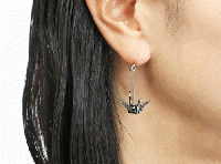 家田紙工　美濃和紙ピアス Origami Jewel Crane (WHITE DOTS & STRIPES/高橋理子)